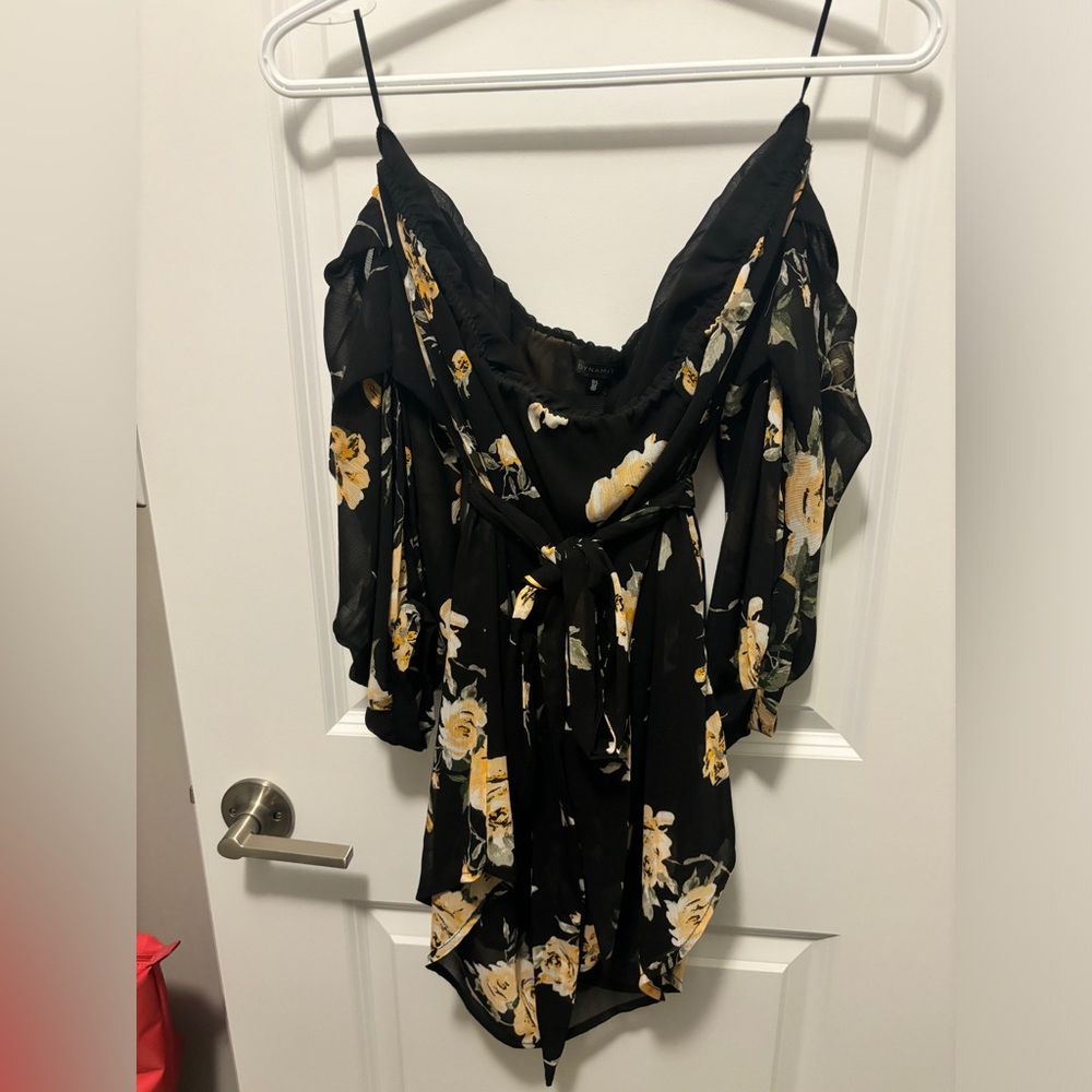 Dynamite floral dress - sz large